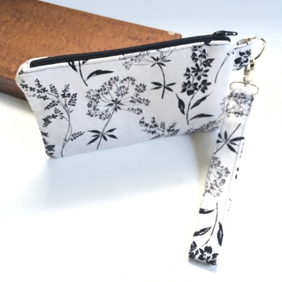 Flower Wristlet Handcrafted Black and White, Handmade, Nature Print, Spring - Picture 4 of 7